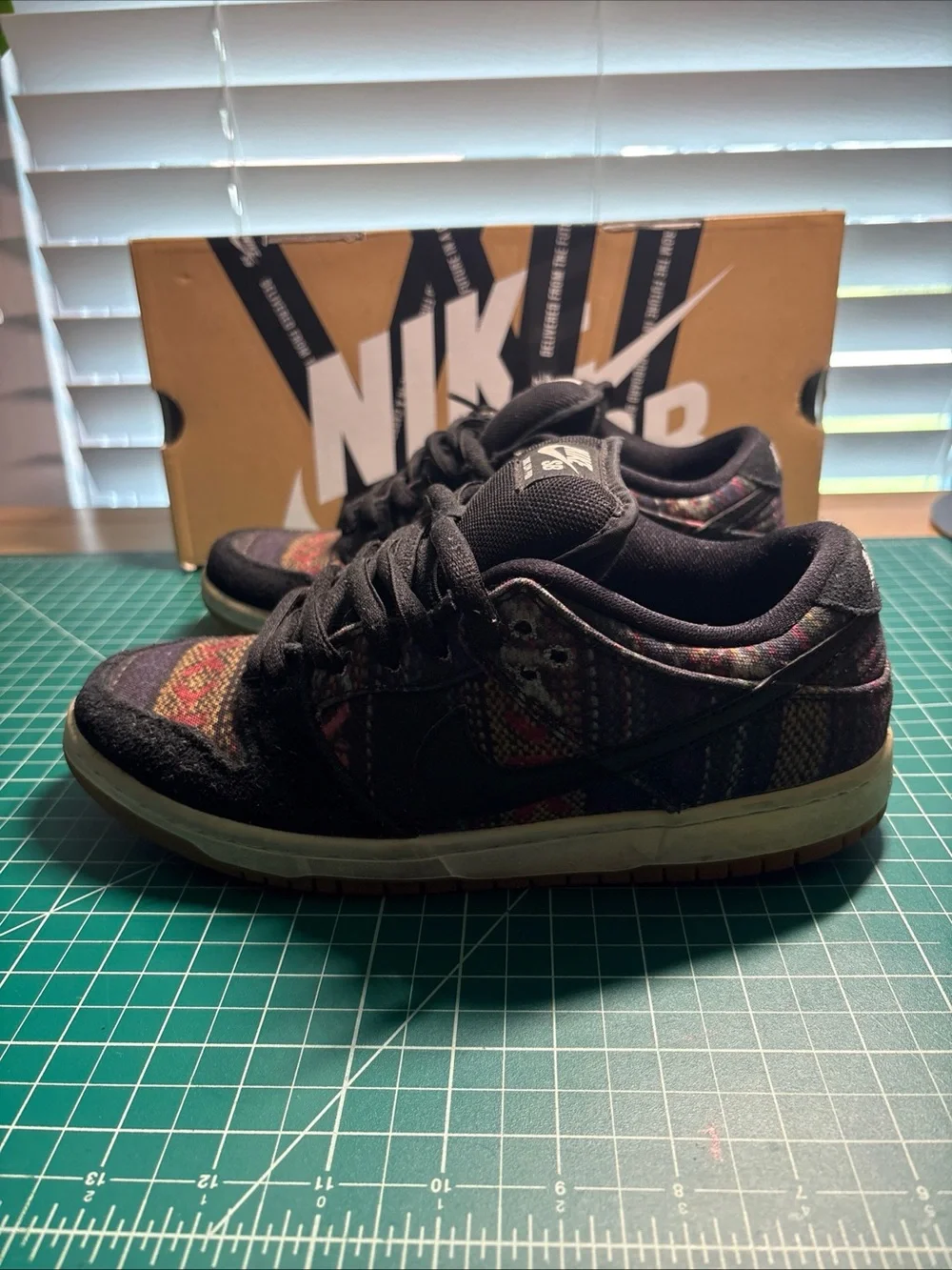 Nike Dunk Low Men's Size 8 Black/White Hacky Sack Premium SB QS 504750-901
